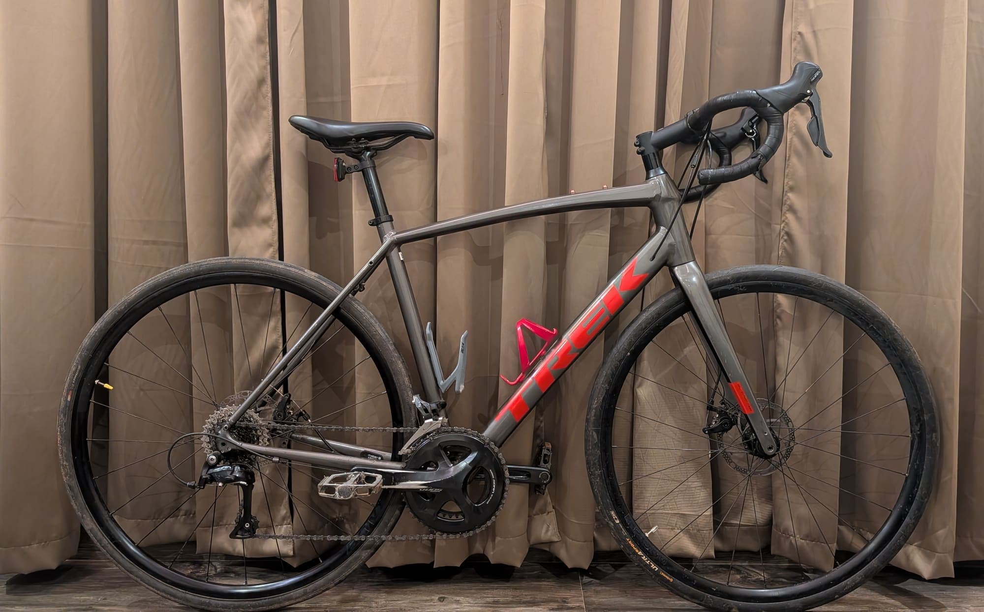 Trek AL3 Gen 3 – Trek road cycle in daylight Kerala riding conditions image